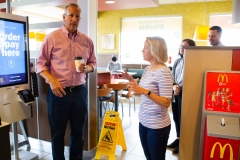 जुलाई 31, 2019: Sen. Collett tours a McDonald’s restaurant near her district office talking to the franchise owner as well as customers about their experiences.