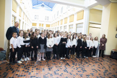December 12, 2023: Sen. Collett attends a holiday performance in the Capitol by the Fort Washington Elementary School Choir.