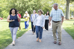 7월 13일, 2023: 도시 농업 주간 동안 콜레트 상원 의원과 레딩 장관, 버라이어티 투어 진행